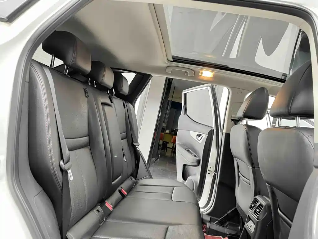 Nissan Qashqai — миниатюра 5