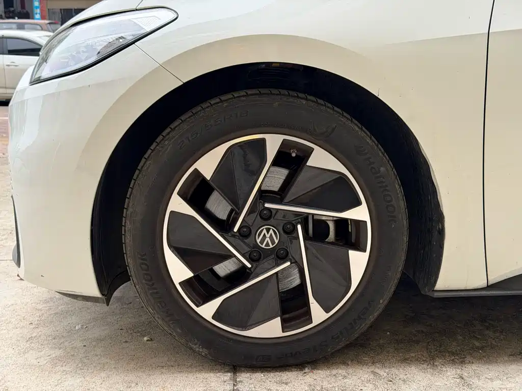 Volkswagen ID.3 — миниатюра 4