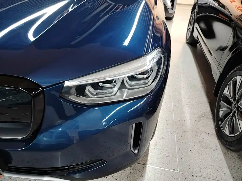 BMW iX3 — миниатюра 24