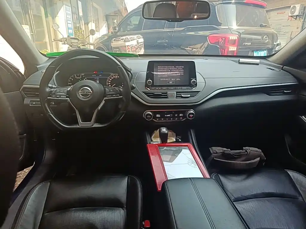 Nissan Teana — миниатюра 10