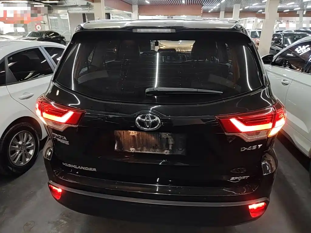 Toyota Highlander — миниатюра 6