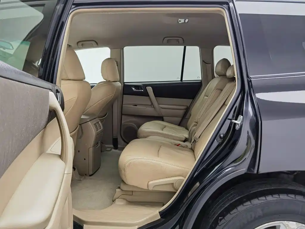 Toyota Highlander — миниатюра 15