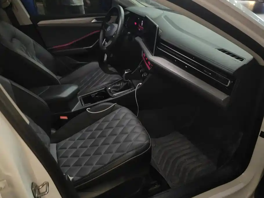Volkswagen Sagitar — миниатюра 8