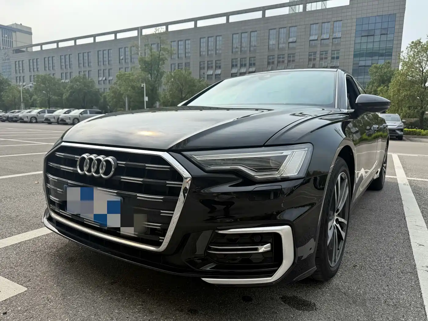奥迪A6L 2023款 40 TFSI 豪华动感型 2023