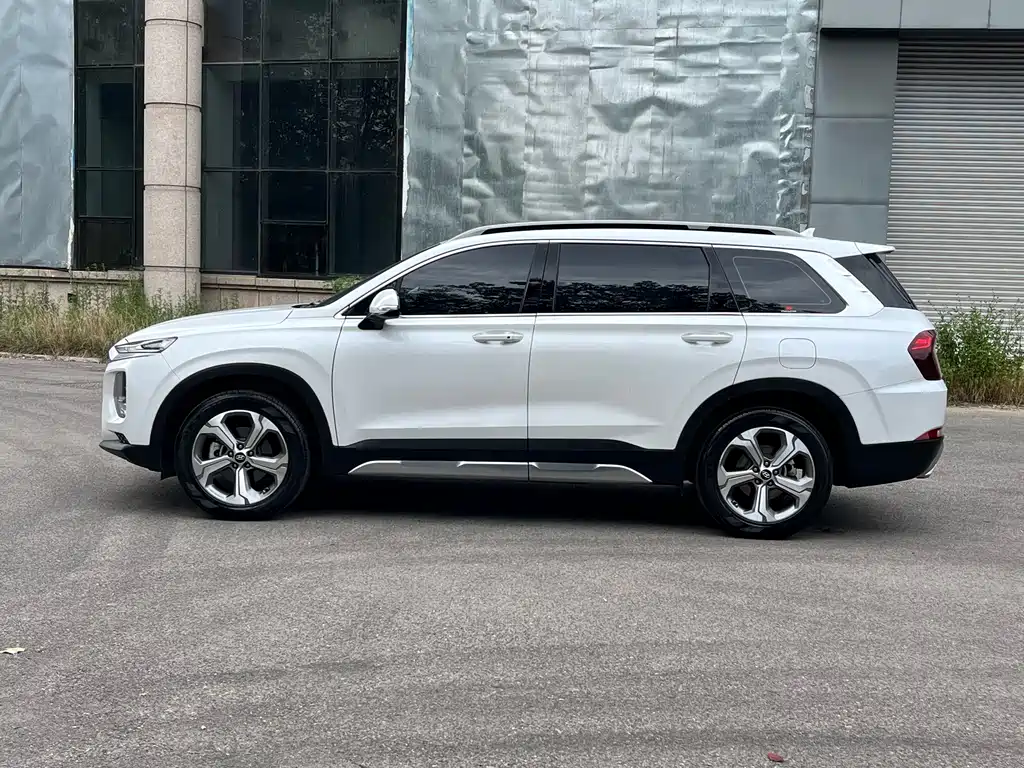 Hyundai Santa Fe — миниатюра 3