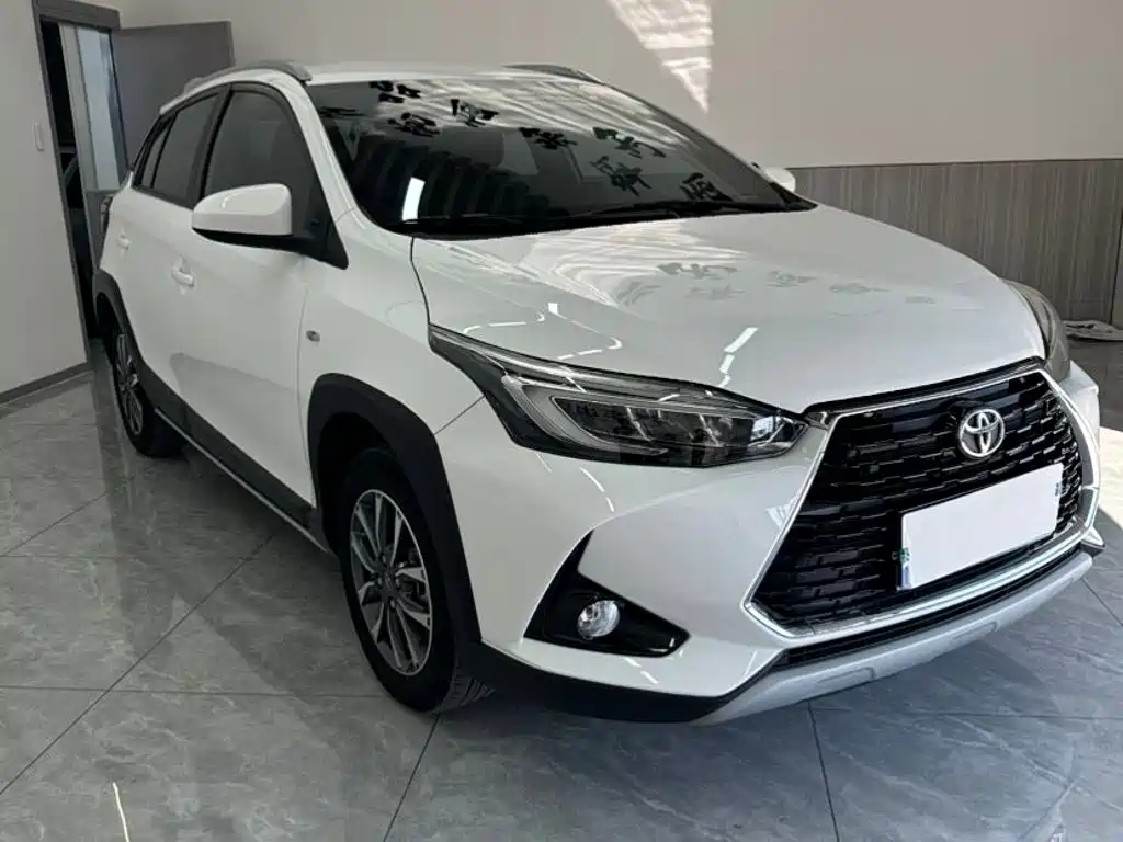 Toyota Yaris L — миниатюра 3