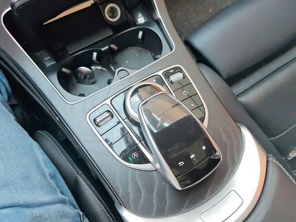 Mercedes-Benz C-Class — миниатюра 10