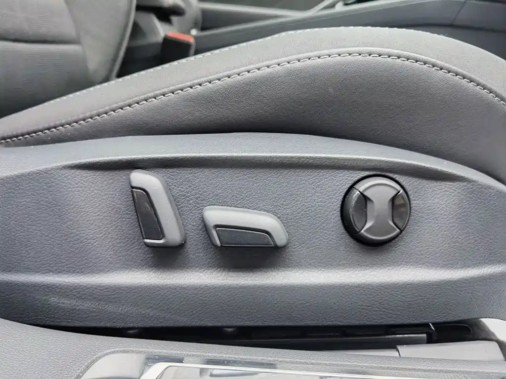 Volkswagen CC — миниатюра 17