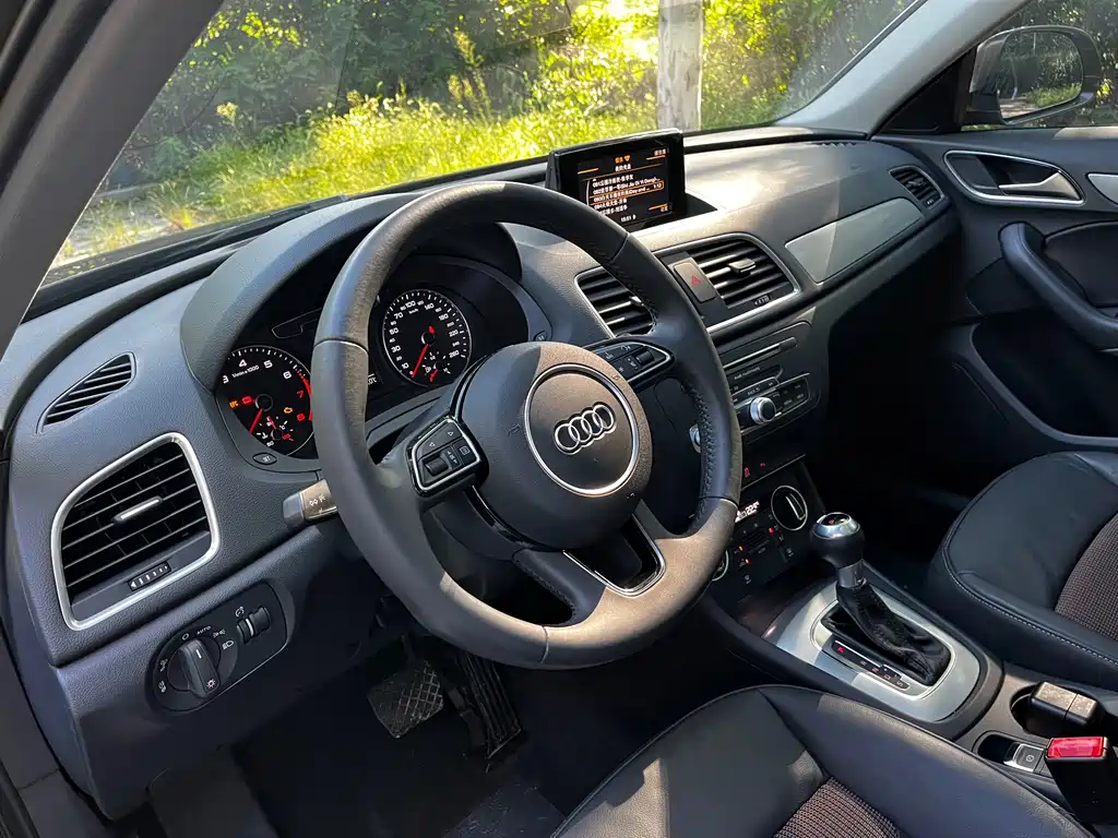 Audi Q3 — миниатюра 10
