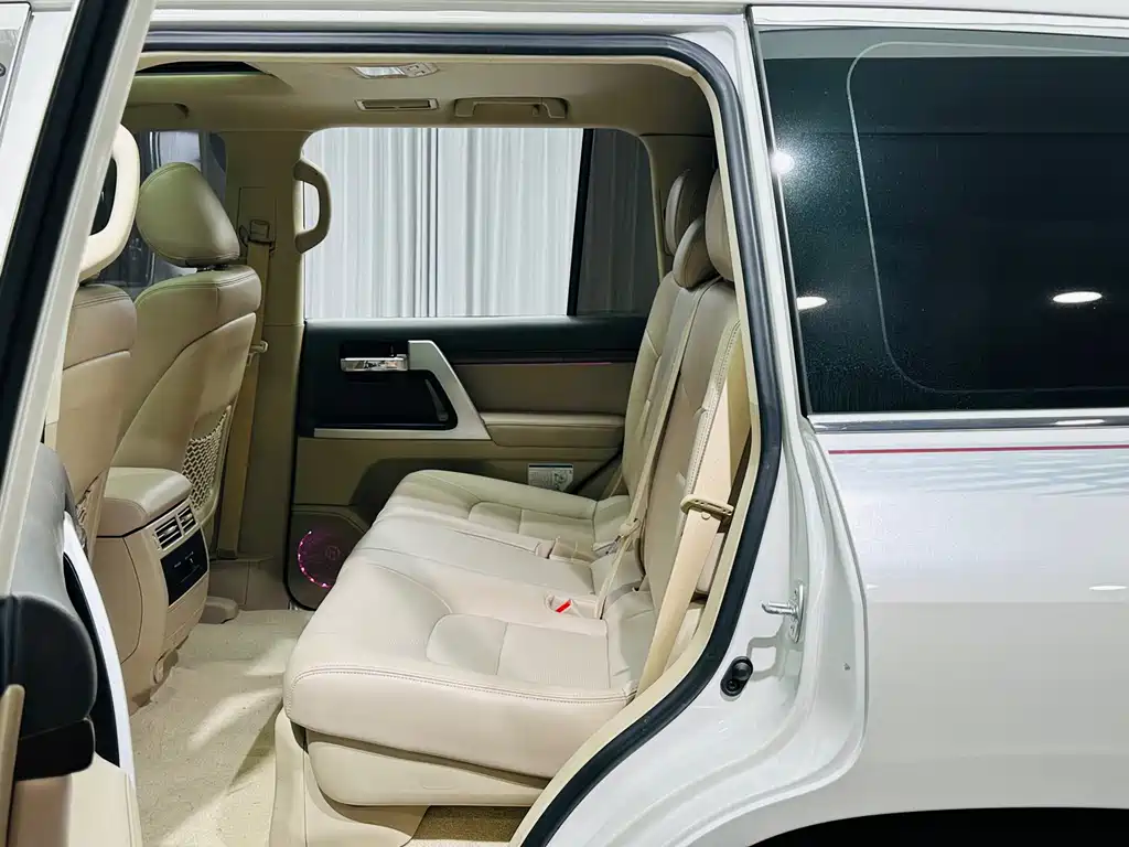 Toyota Land Cruiser — миниатюра 11