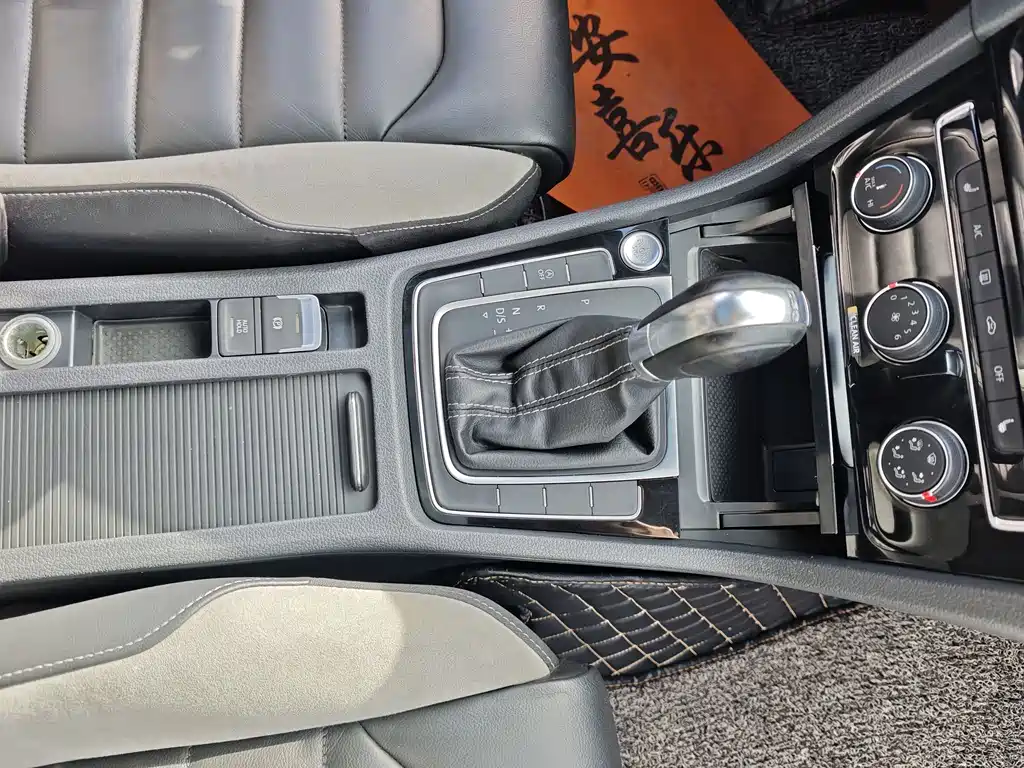 Volkswagen Golf — миниатюра 13