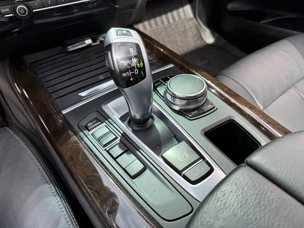 BMW X5 (Import) — миниатюра 8