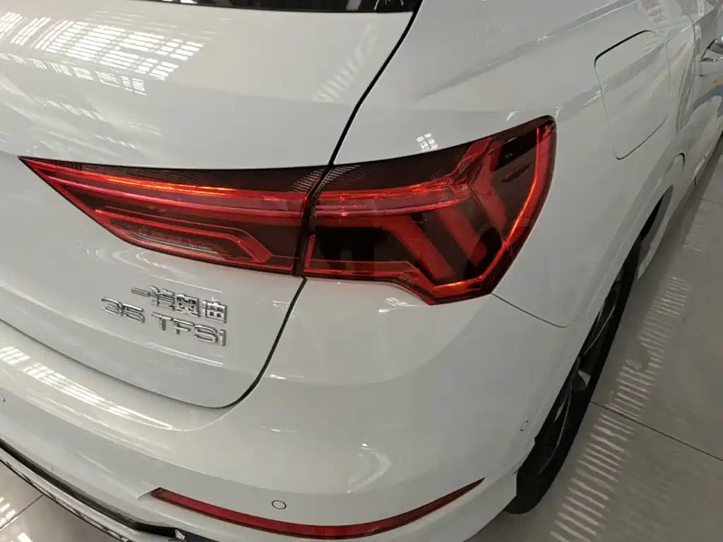 Audi Q3 — миниатюра 8