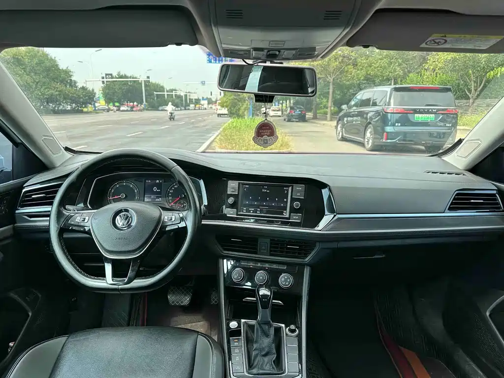 Volkswagen Sagitar — миниатюра 9