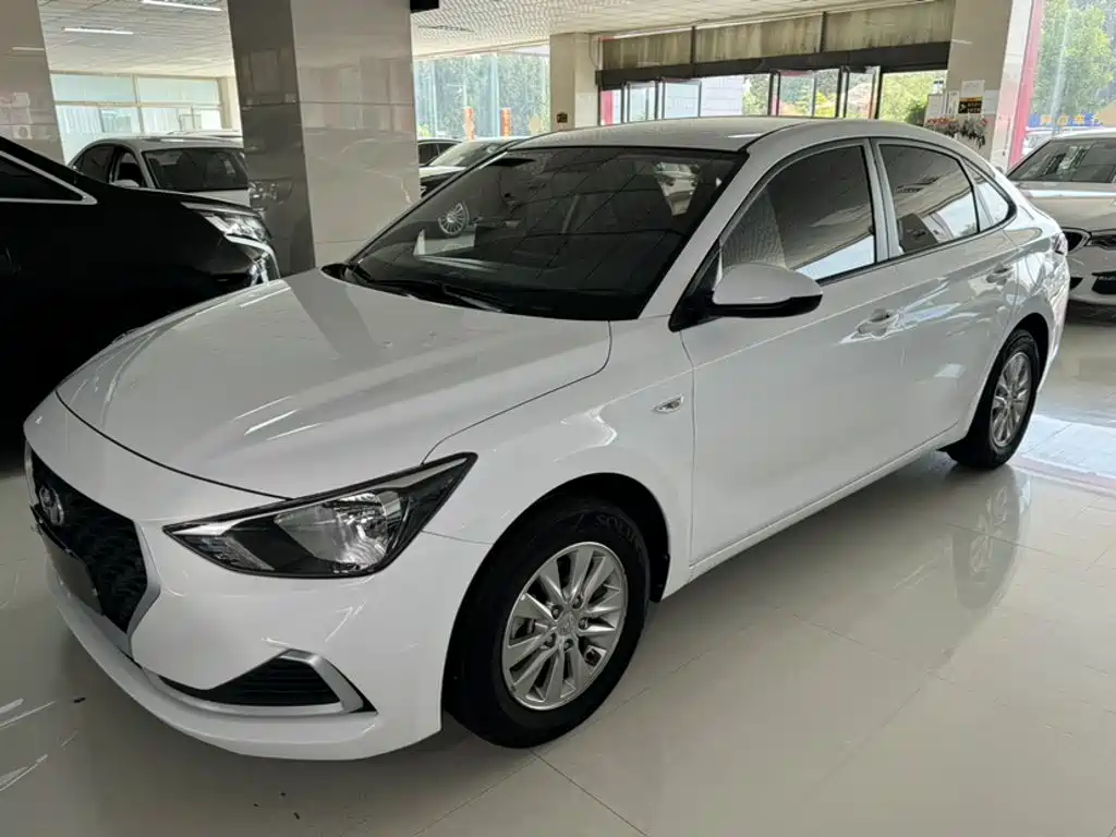 Hyundai Elantra — миниатюра 2