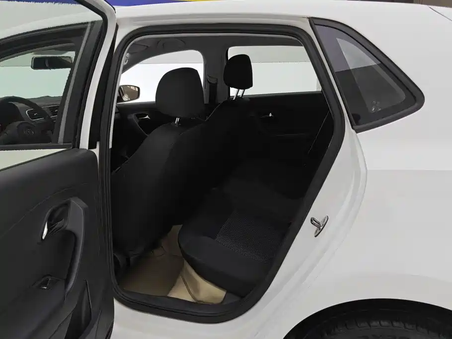 Volkswagen Polo — миниатюра 11