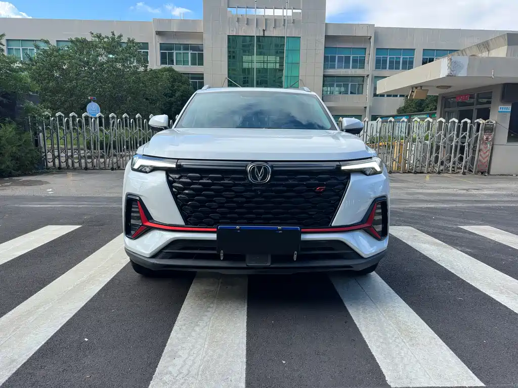 Changan CS35PLUS — миниатюра 2
