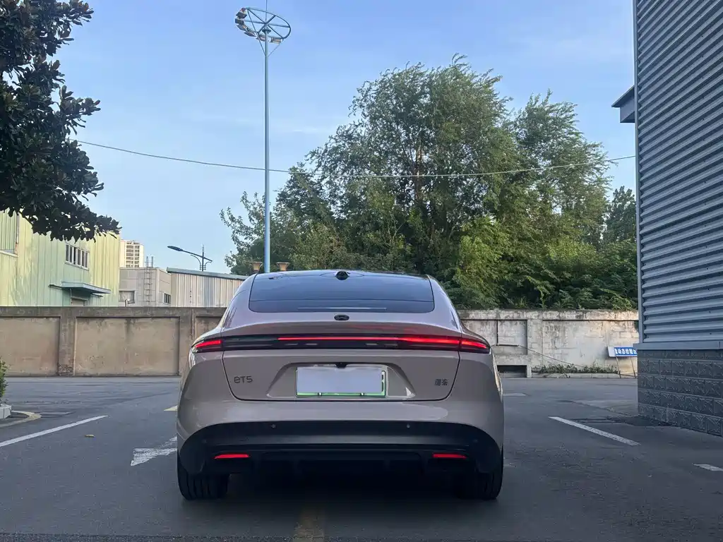 NIO ET5 — миниатюра 7