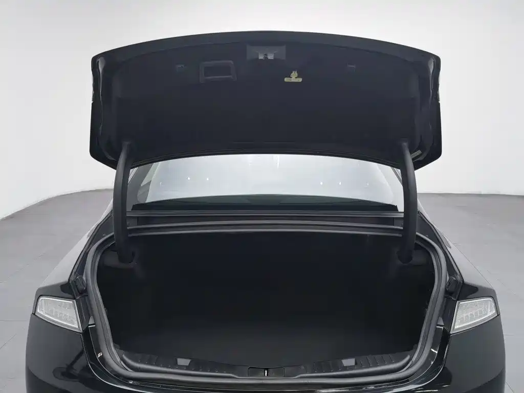 Lincoln MKZ — миниатюра 16
