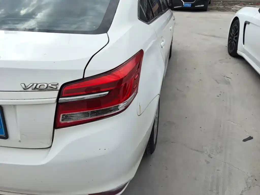 Toyota Vios — миниатюра 8