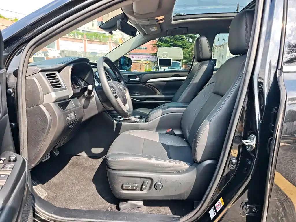 Toyota Highlander — миниатюра 11