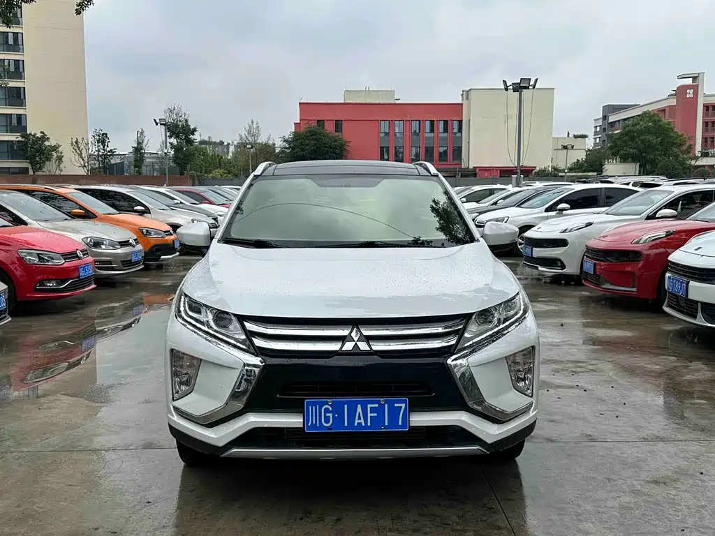 Mitsubishi Eclipse Cross — миниатюра 2