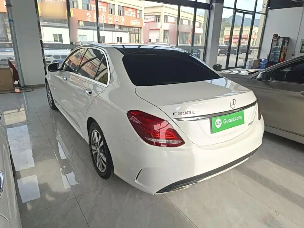 Mercedes-Benz C-Class — миниатюра 5