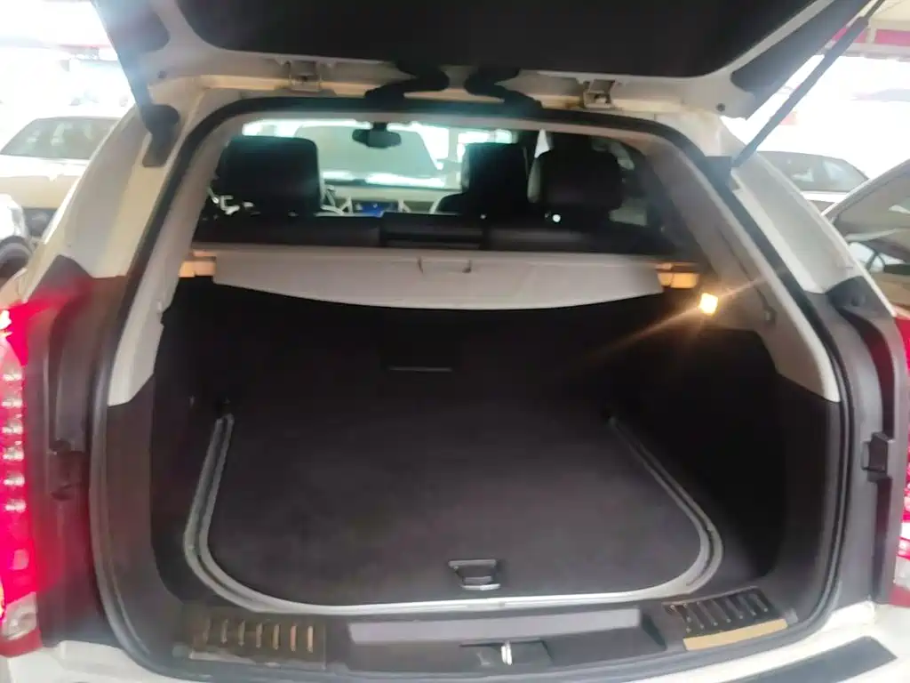 Cadillac SRX — миниатюра 19