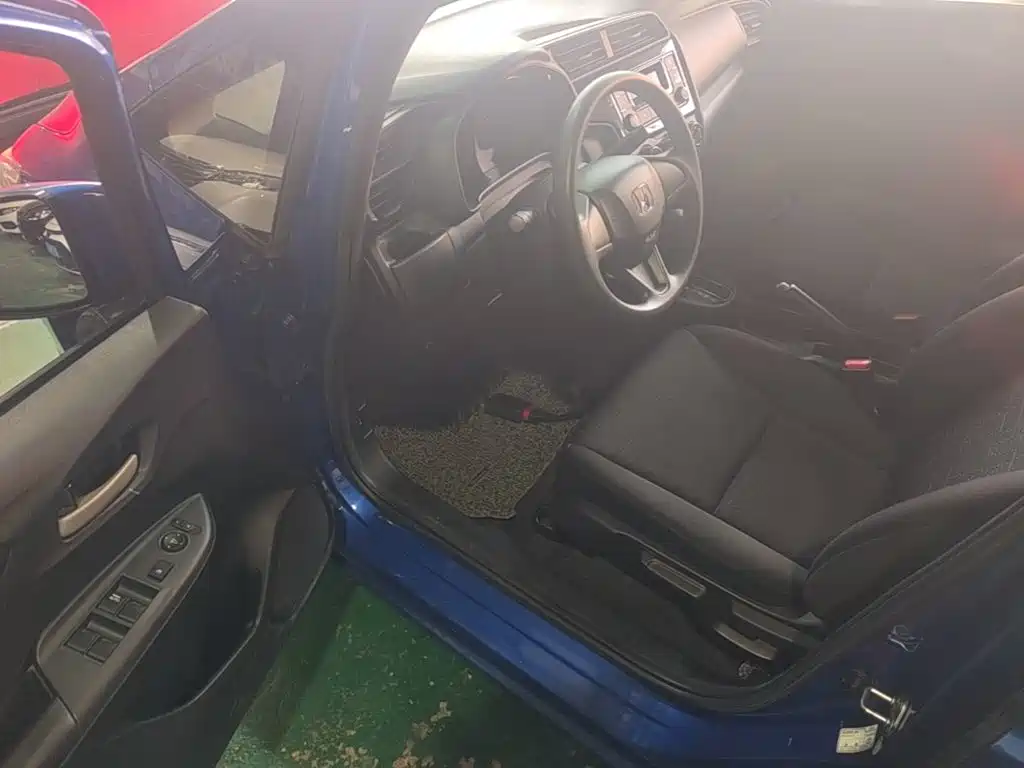 Honda Fit — миниатюра 16