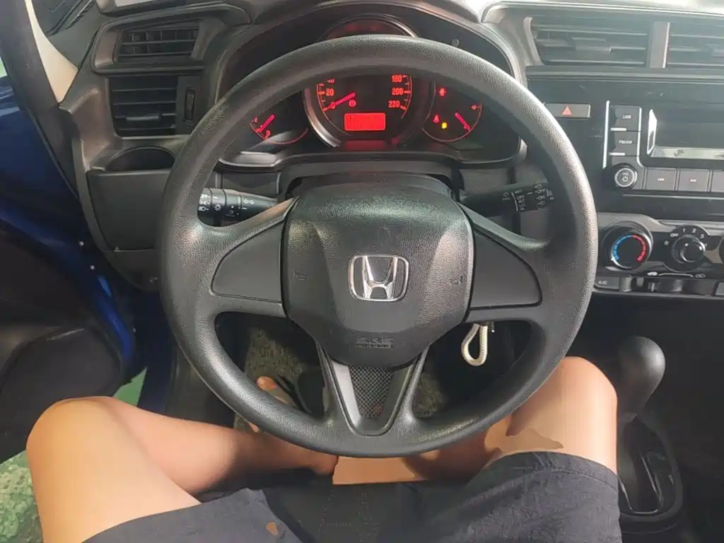 Honda Fit — миниатюра 11