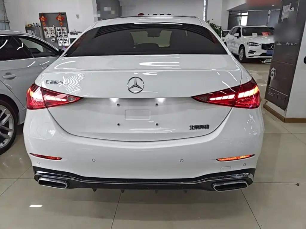 Mercedes-Benz C-Class — миниатюра 6
