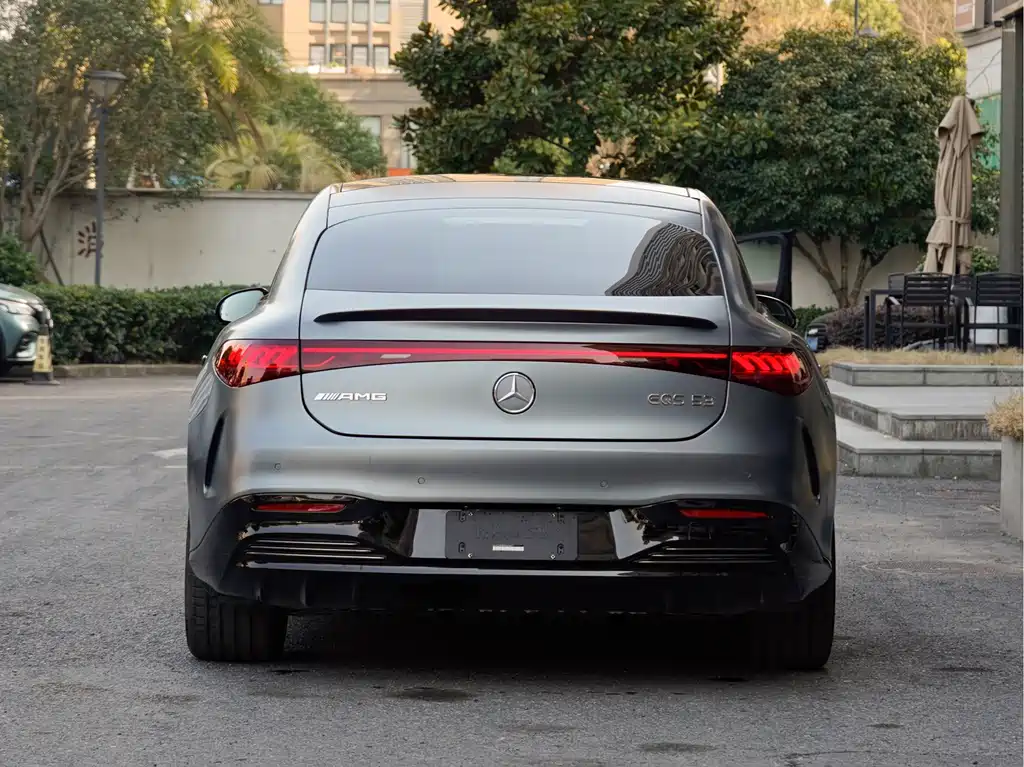 MERCEDES-BENZ EQS AMG