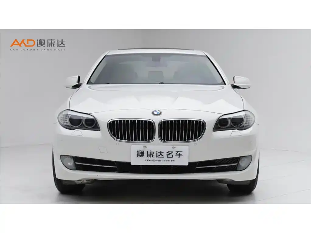 BMW 5 Series — миниатюра 2