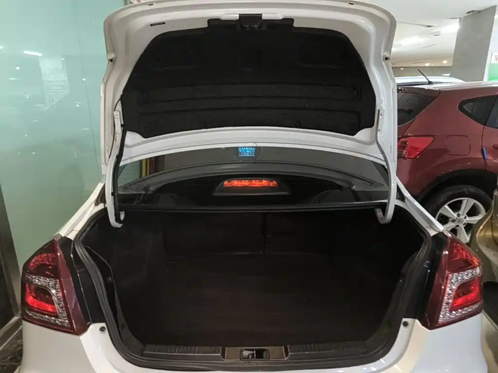 Geely King Kong — миниатюра 19
