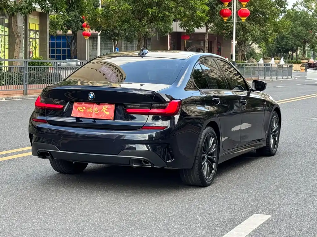 BMW 3 Series — миниатюра 4