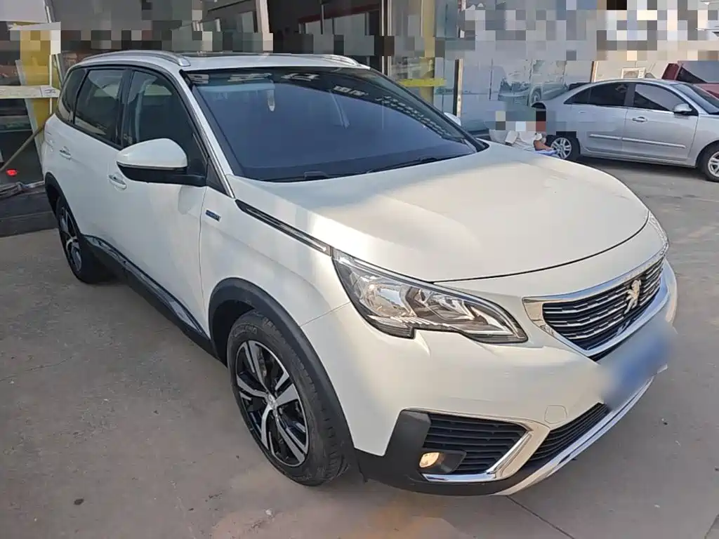 Peugeot 5008 — миниатюра 4
