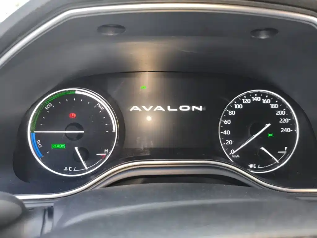 Toyota Avalon — миниатюра 12