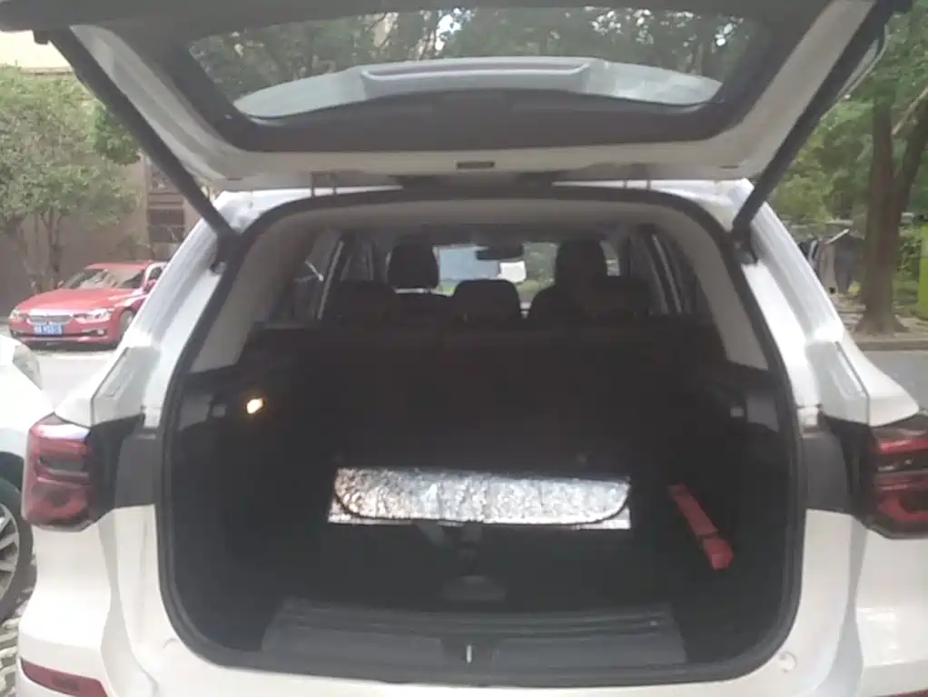 Roewe RX5 New Energy — миниатюра 19
