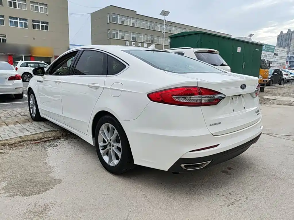 Ford Mondeo — миниатюра 5