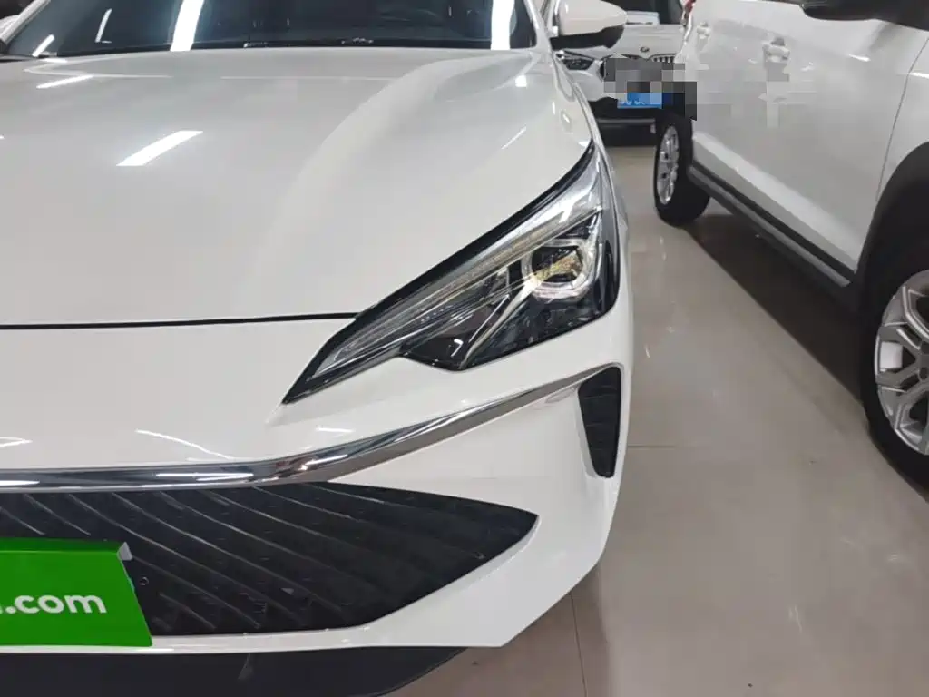 Roewe i5 — миниатюра 24