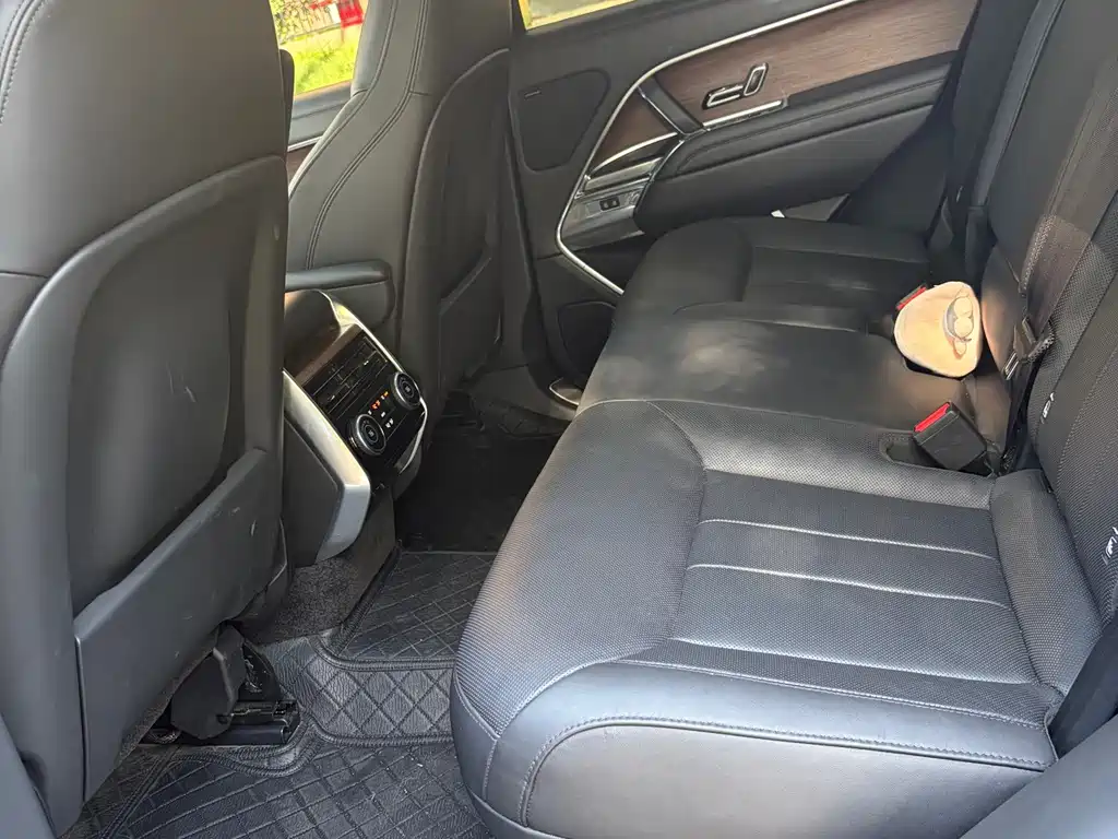 Land Rover Range Rover — миниатюра 17