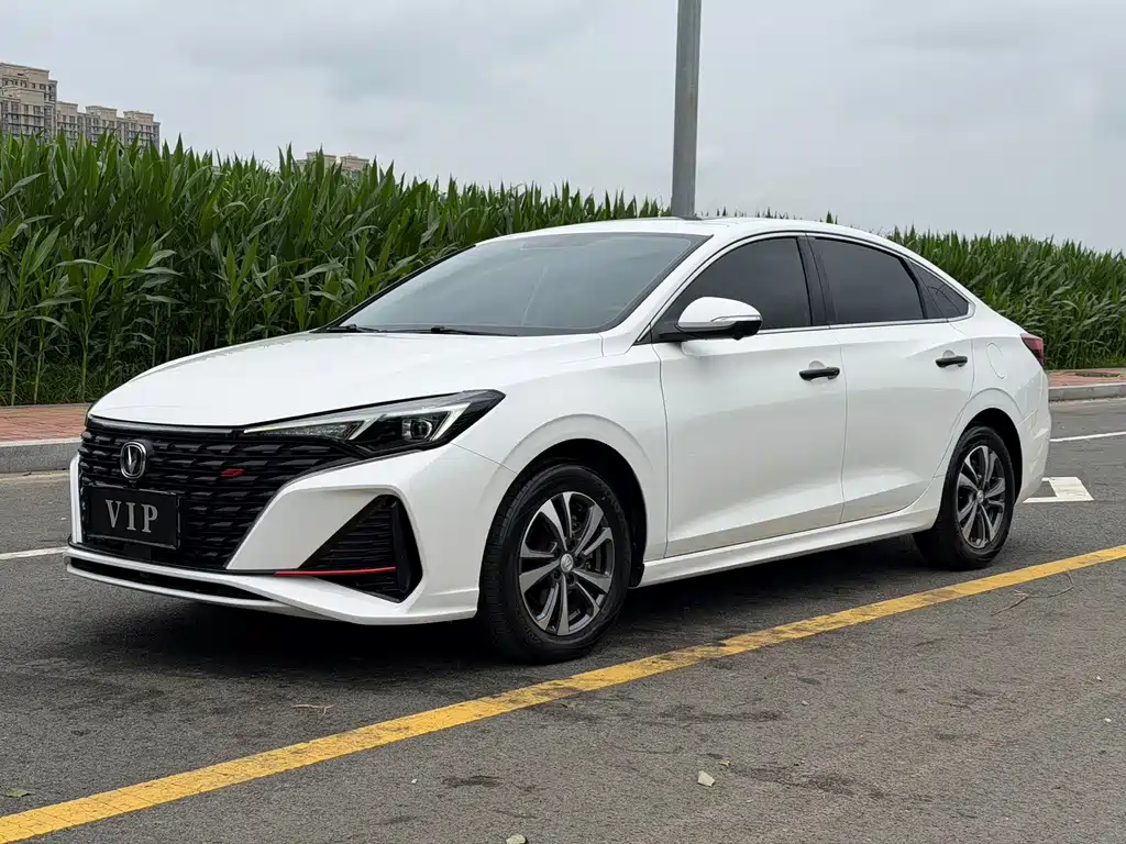 Changan Eado — миниатюра 3