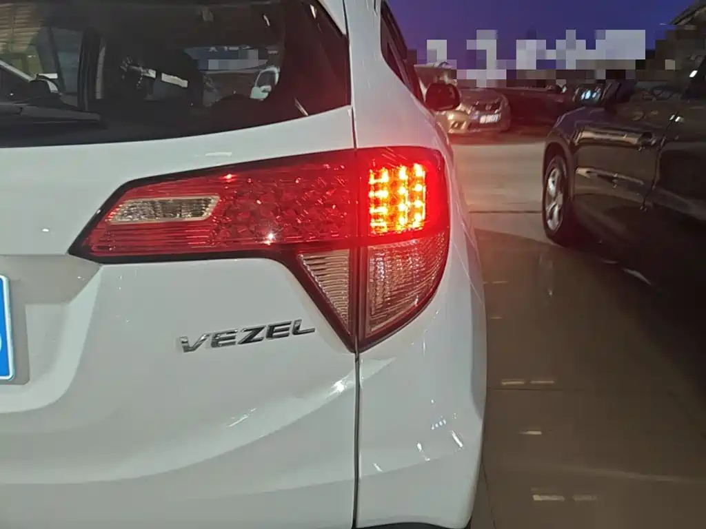Honda Vezel — миниатюра 8