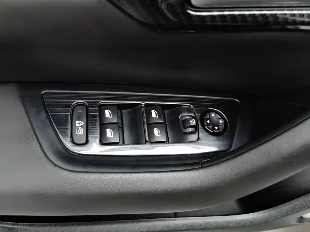 Peugeot 508 — миниатюра 9