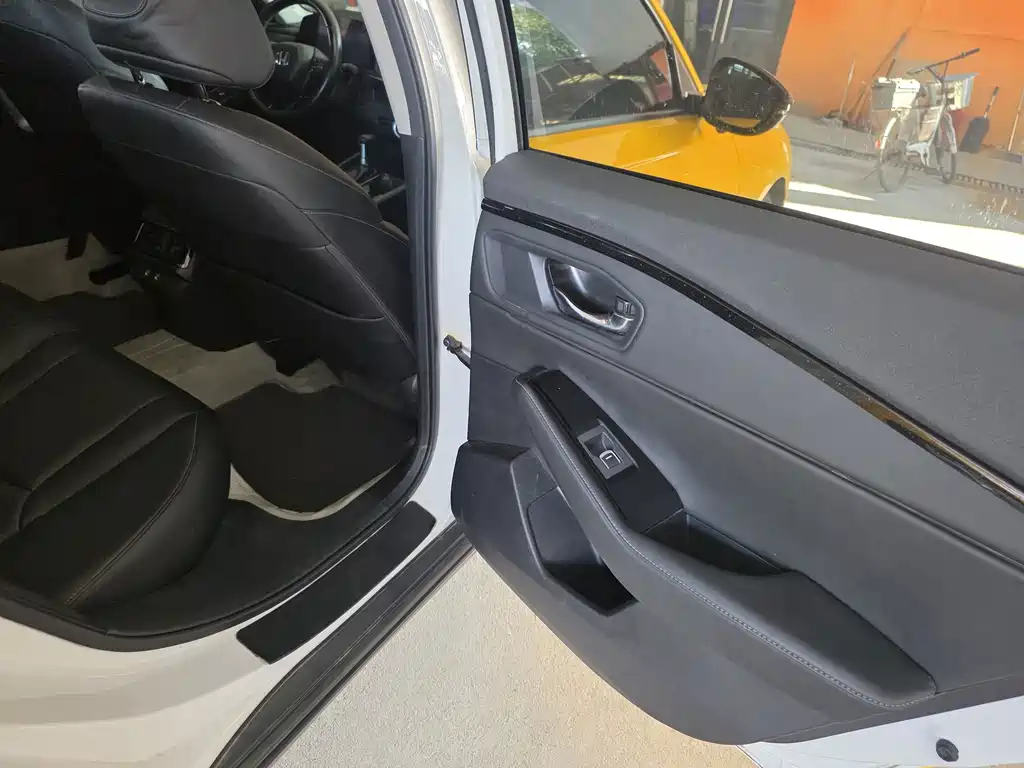 Honda Accord — миниатюра 18
