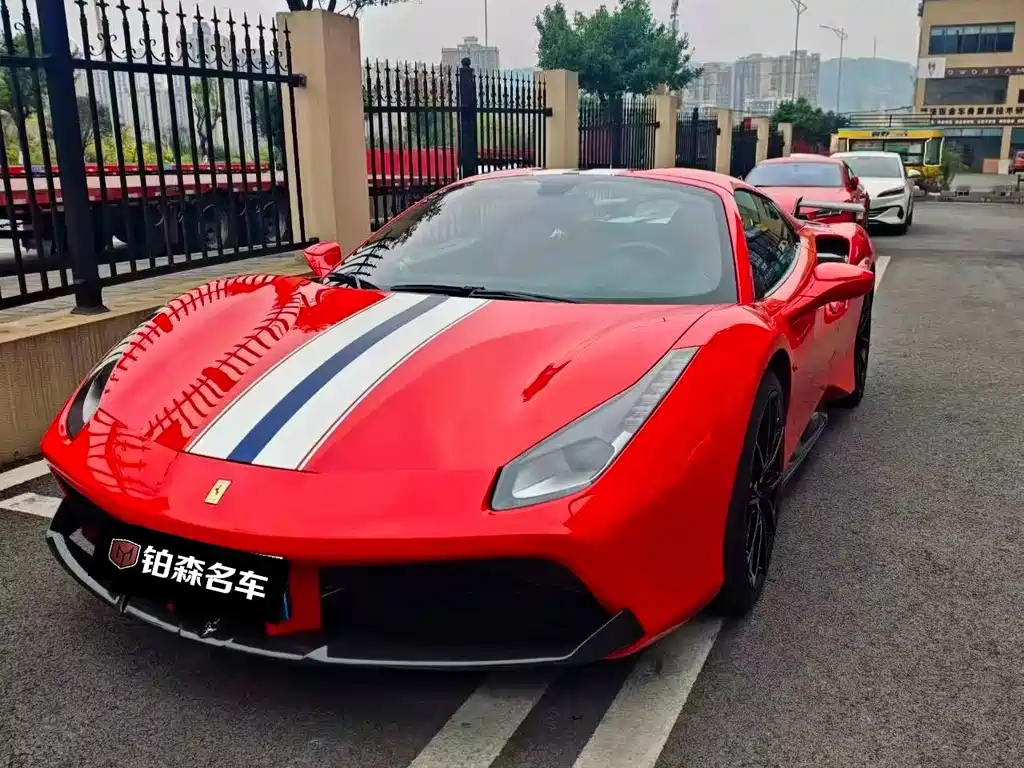 Ferrari 488