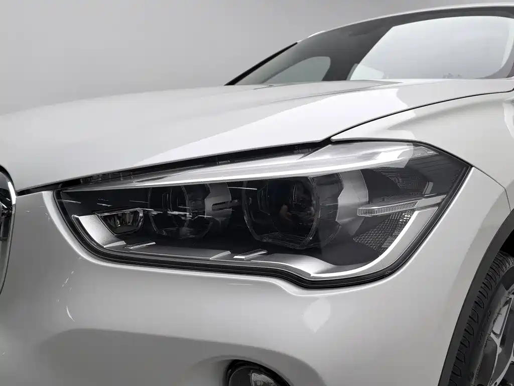 BMW X1 — миниатюра 7