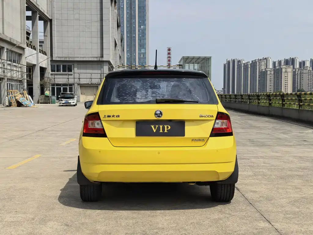 Skoda Fabia — миниатюра 5