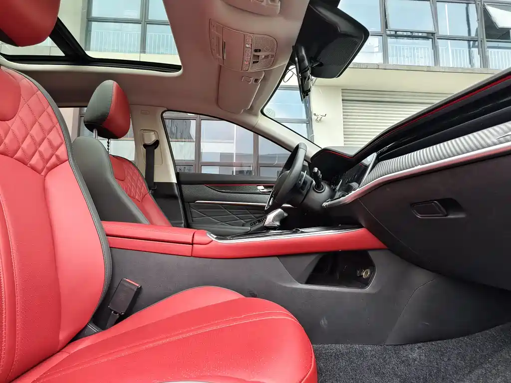 Dongfeng Aeolus Yixuan Max MAX 2022 1.5T
