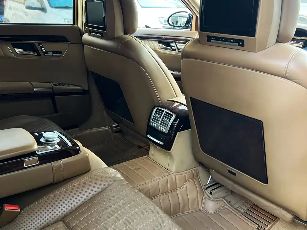 Mercedes-Benz S-Class — миниатюра 14